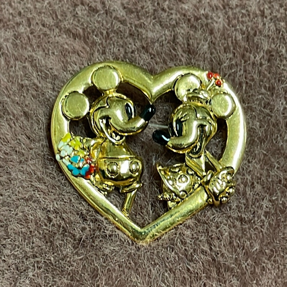 Napier for Disney brooch